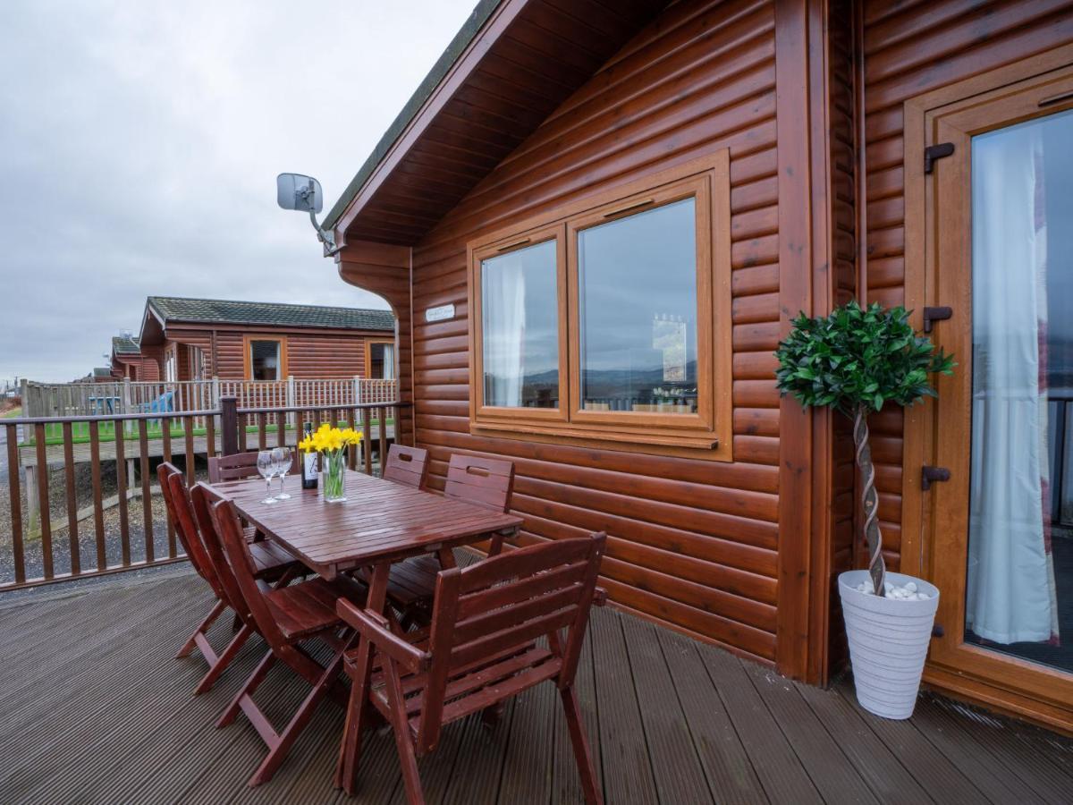Chalet Loch Leven Lodge 12 By Interhome Kinross Bagian luar foto
