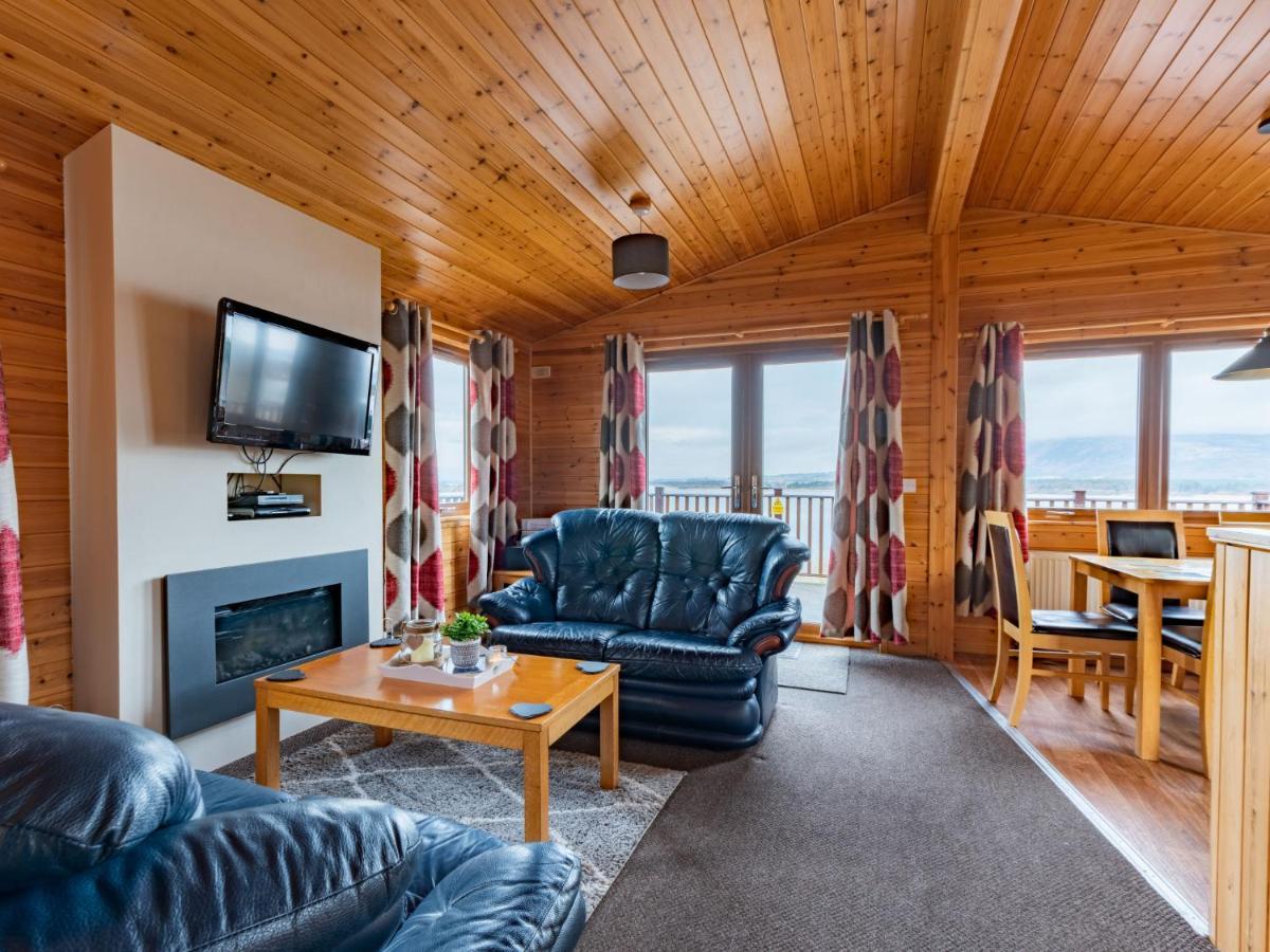 Chalet Loch Leven Lodge 12 By Interhome Kinross Bagian luar foto
