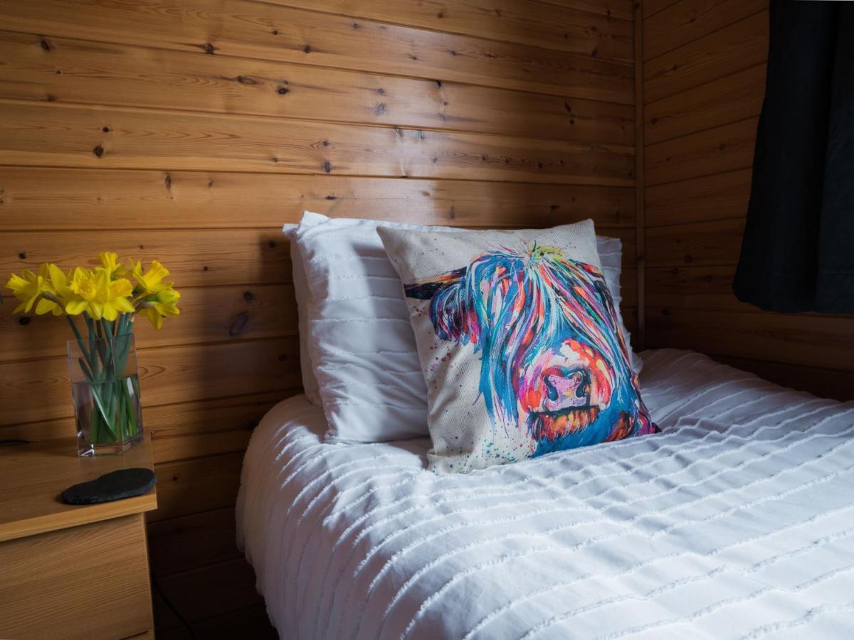Chalet Loch Leven Lodge 12 By Interhome Kinross Bagian luar foto